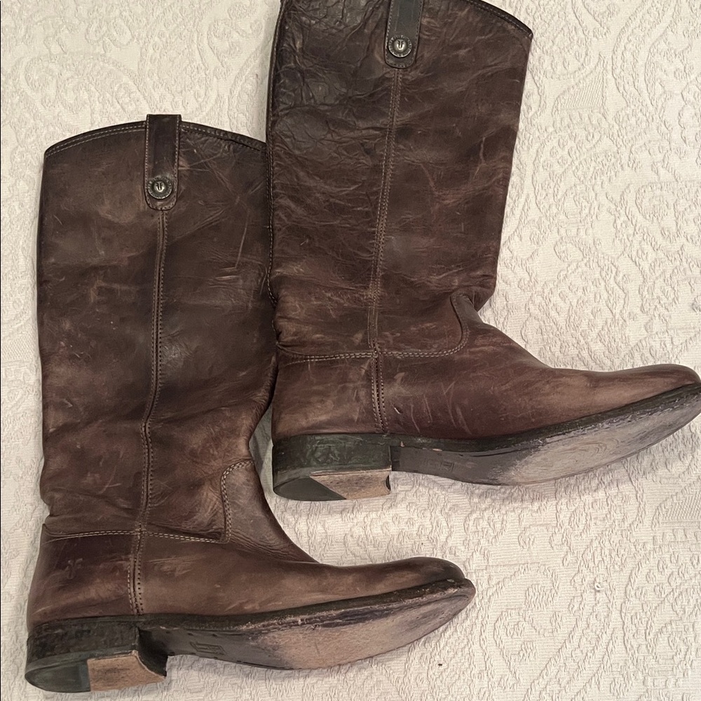 Frye Melissa Button-Wapu Brown Leather Riding Boots